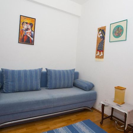 Apartments Mihic Макарска Екстериор снимка