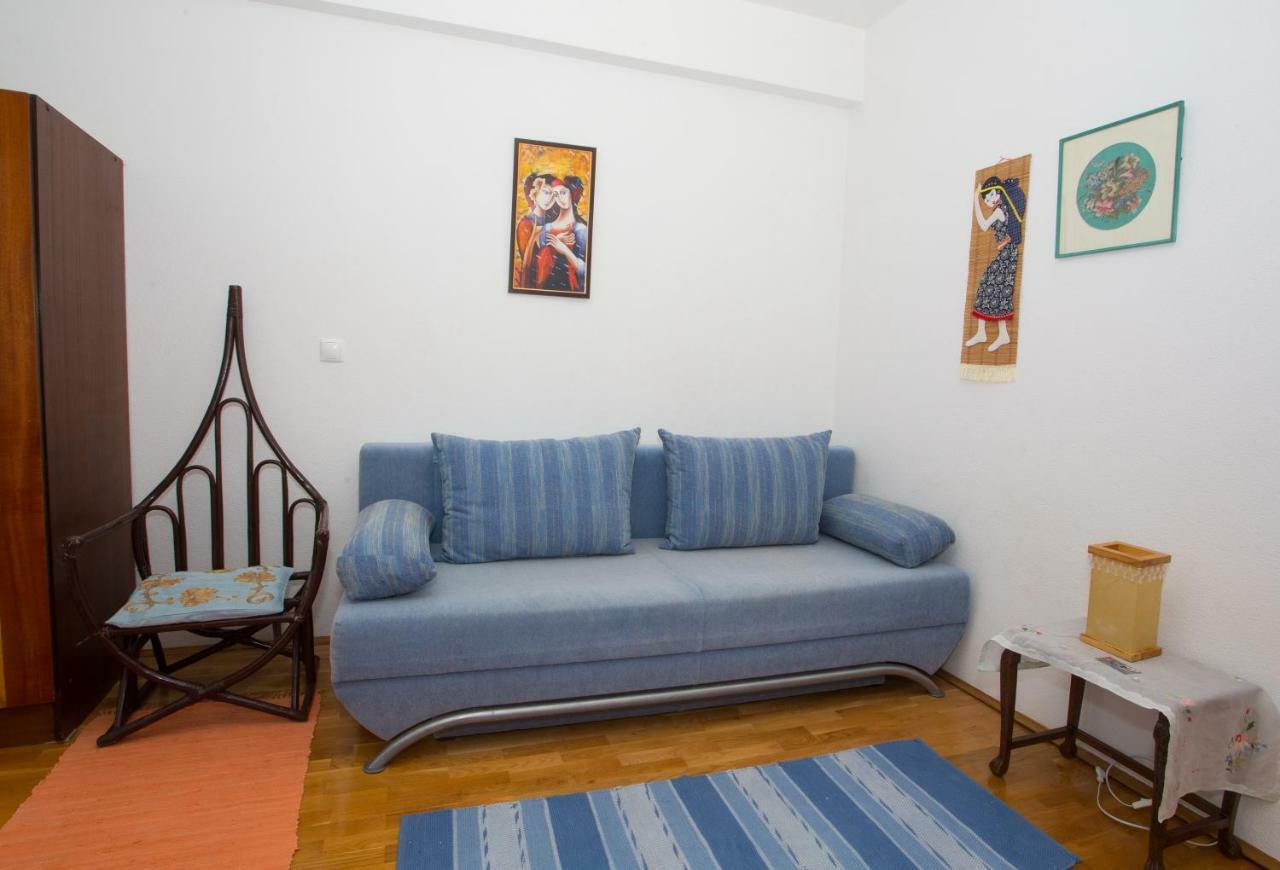 Apartments Mihic Макарска Екстериор снимка
