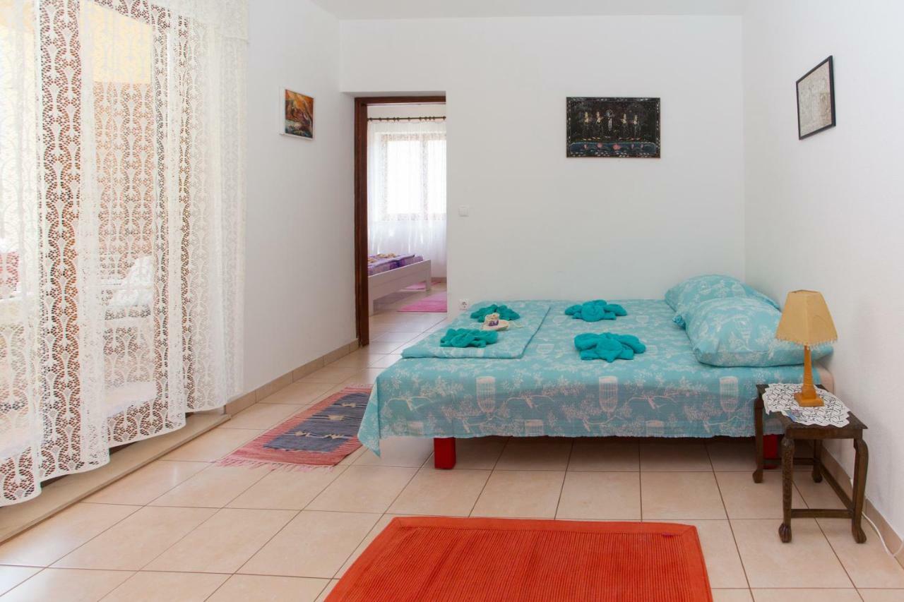 Apartments Mihic Макарска Екстериор снимка