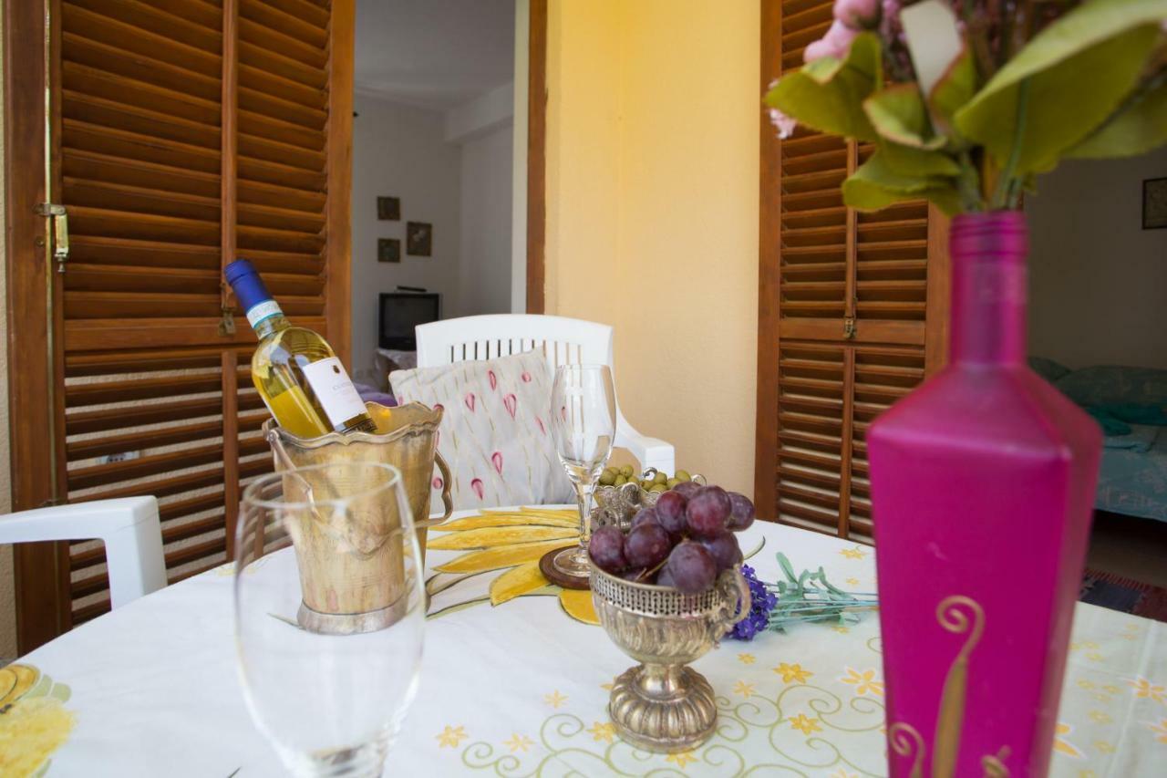 Apartments Mihic Макарска Екстериор снимка